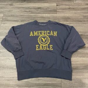 American Eagle pullover size medium